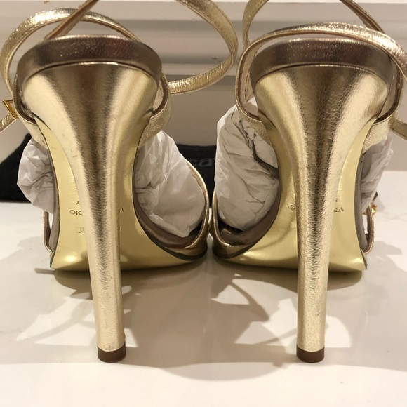 Stunning Roberto Cavalli Gold Embellished Rock Crystal Sandals with Gold Soles. - Picture 6 of 7